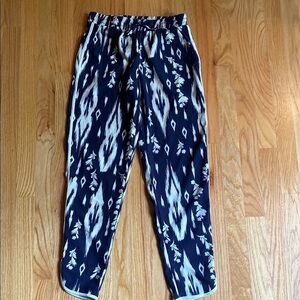 Xhilaration Women's Navy and White pants